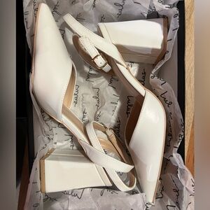 NEW IN BOX - Lulu's Alodie White Pointed-Toe Ankle Strap Pumps
